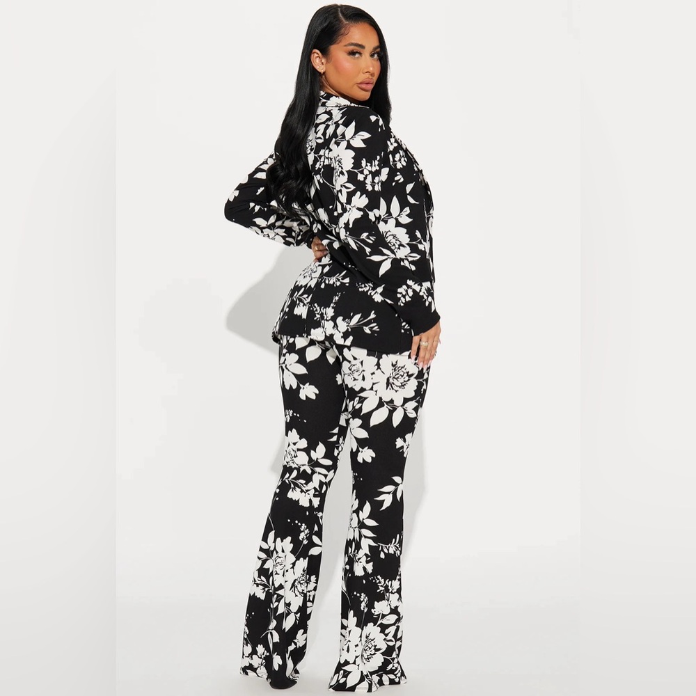 "Keep It Modern" 2pc Floral Print Blazer Pant Set | FASHION NOVA Size Large - Picture 2 of 6
